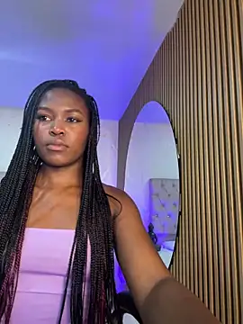 Snapshot of eliza_eup chatting on June 18, 6:12 pm eliza eup online show from June 18, 6:12 pm