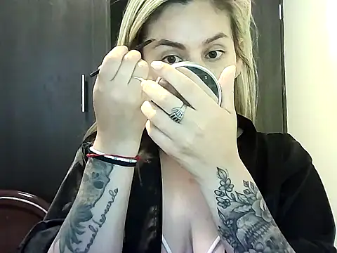 Valery  Rouse  online show from October 14, 1:56 pm