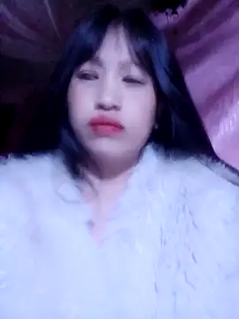 Snapshot of VanGau031694 chatting on December 15, 6:28 am VanGau031694 online show from December 15, 6:28 am