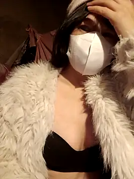 Snapshot of VanGau031694 chatting on January 12, 12:05 am VanGau031694 online show from January 12, 12:05 am