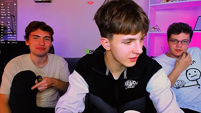 travis wolf  online show from November 13, 8:19 pm