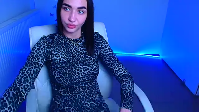 Snapshot of Bella_Night4 chatting on September 23, 6:22 pm Bella Night4 online show from September 23, 6:22 pm