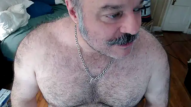 Snapshot of bullmusclejoe chatting on April 8, 3:23 pm bullmusclejoe online show from April 8, 3:23 pm