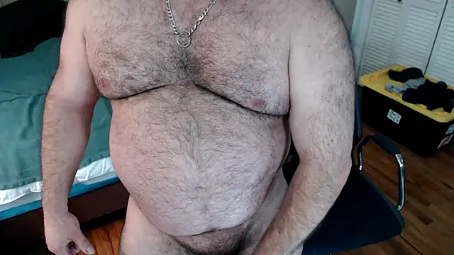 Snapshot of bullmusclejoe chatting on May 6, 1:57 am bullmusclejoe online show from May 6, 1:57 am