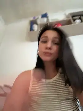 Snapshot of VendiMur chatting on January 11, 2:27 am VendiMur online show from January 11, 2:27 am