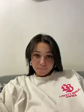 Snapshot of VendiMur chatting on January 14, 2:06 am VendiMur online show from January 14, 2:06 am