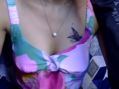 Riva arora01 online show from November 22, 10:36 am