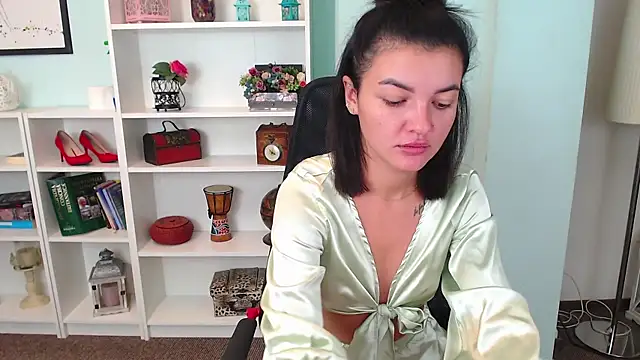 JasminLevi online show from September 17, 6:59 am