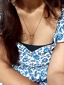 Snapshot of siya_rani67 chatting on October 23, 1:10 pm siya rani67 online show from October 23, 1:10 pm