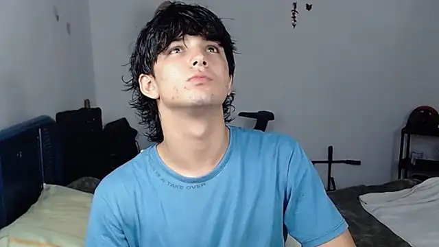 Snapshot of big_lunatic chatting on October 4, 3:04 am big lunatic online show from October 4, 3:04 am