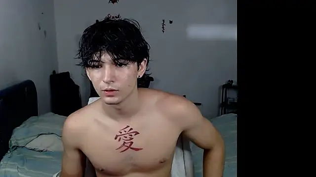 Snapshot of big_lunatic chatting on October 9, 12:19 am big lunatic online show from October 9, 12:19 am