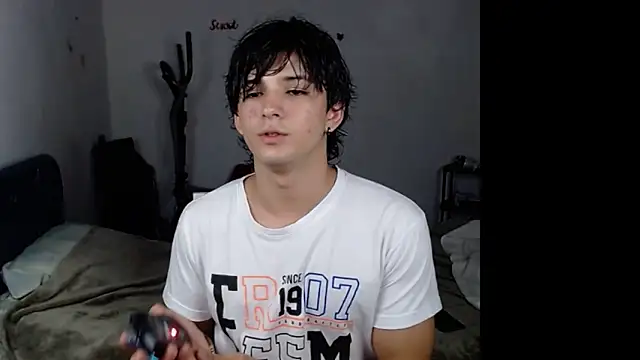 Snapshot of big_lunatic chatting on October 10, 4:22 am big lunatic online show from October 10, 4:22 am