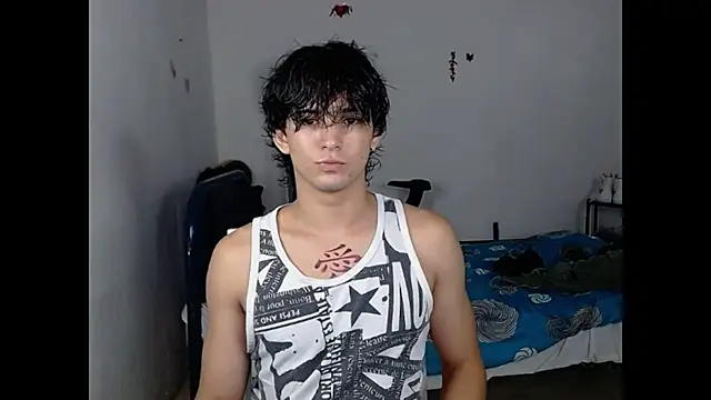 Snapshot of big_lunatic chatting on October 17, 5:43 am big lunatic online show from October 17, 5:43 am