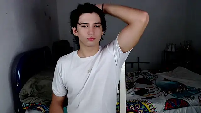 Snapshot of big_lunatic chatting on October 20, 4:35 am big lunatic online show from October 20, 4:35 am