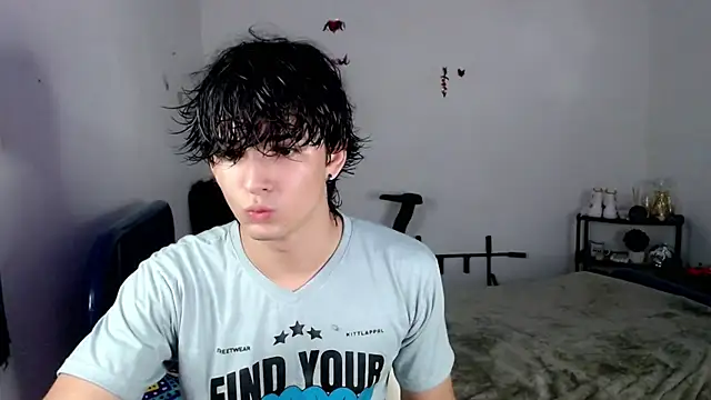 Snapshot of big_lunatic chatting on October 24, 1:13 am big lunatic online show from October 24, 1:13 am