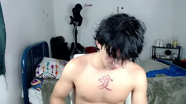 Snapshot of big_lunatic chatting on October 29, 2:58 am big lunatic online show from October 29, 2:58 am