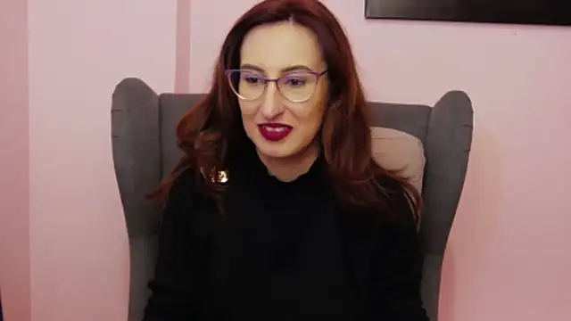 Snapshot of LysAd chatting on February 3, 4:34 pm LysAd online show from February 3, 4:34 pm