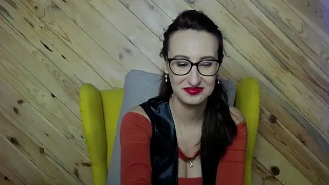 Snapshot of LysAd chatting on February 9, 4:44 pm LysAd online show from February 9, 4:44 pm