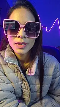 royeoy22 online show from January 13, 10:20 am