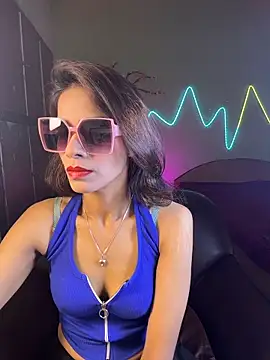 royeoy22 online show from June 21, 5:32 am