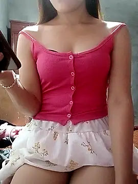 Snapshot of mymy06 chatting on October 9, 3:26 am mymy06 online show from October 9, 3:26 am