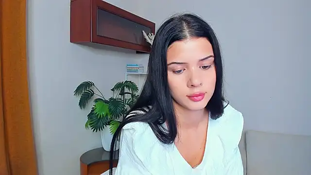 Snapshot of JoCauterucci chatting on September 19, 6:48 am JoCauterucci online show from September 19, 6:48 am