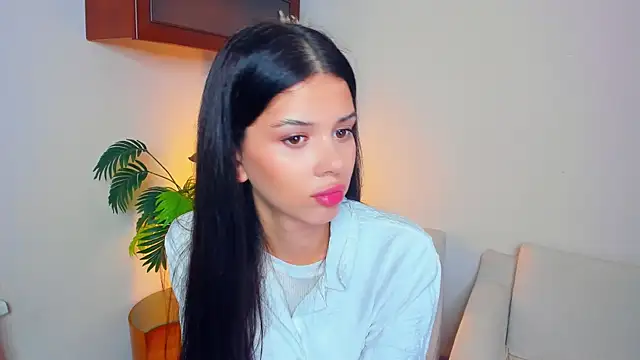 Snapshot of JoCauterucci chatting on October 8, 6:55 am JoCauterucci online show from October 8, 6:55 am