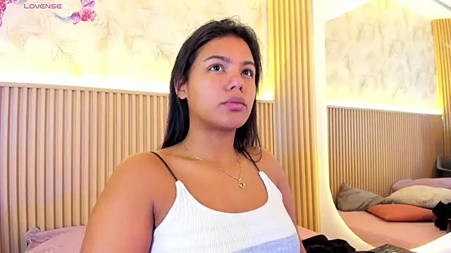 Liss-Reyes online show from May 21, 11:50 am