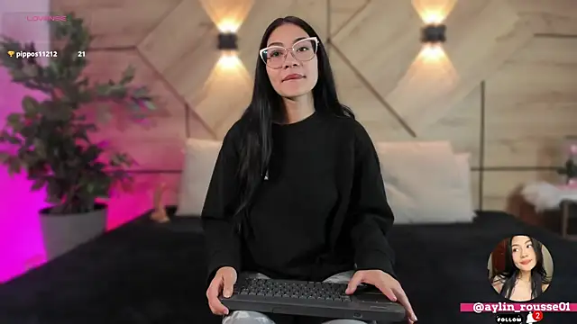 Snapshot of aylin_rousse chatting on October 12, 11:42 am aylin rousse online show from October 12, 11:42 am