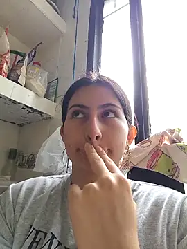 Snapshot of Candy_Bloom__ chatting on September 11, 3:23 pm Candy Bloom online show from September 11, 3:23 pm
