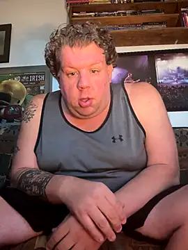 Snapshot of Stephanie1984 chatting on October 3, 6:05 pm Stephanie1984 online show from October 3, 6:05 pm