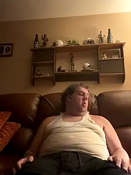 Snapshot of Stephanie1984 chatting on October 31, 12:11 am Stephanie1984 online show from October 31, 12:11 am