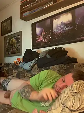 Stephanie1984 online show from February 6, 4:50 am