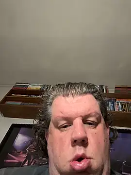 Stephanie1984 online show from May 4, 5:36 am
