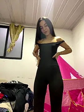 sashaxxx1630 online show from October 12, 10:53 pm