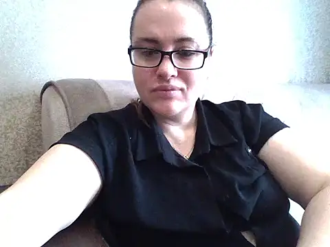 Snapshot of karina160000 chatting on January 6, 7:01 am karina160000 online show from January 6, 7:01 am