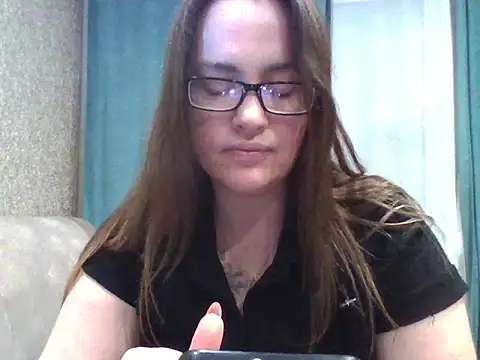 Snapshot of karina160000 chatting on January 7, 6:10 pm karina160000 online show from January 7, 6:10 pm