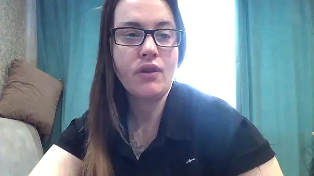 Snapshot of karina160000 chatting on January 9, 7:11 am karina160000 online show from January 9, 7:11 am