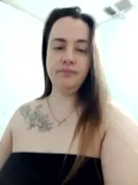 Snapshot of karina160000 chatting on January 13, 6:57 pm karina160000 online show from January 13, 6:57 pm