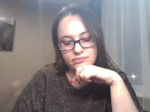 Snapshot of karina160000 chatting on February 13, 2:13 pm karina160000 online show from February 13, 2:13 pm