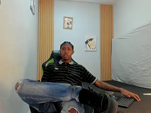 Snapshot of Jax_Maliq chatting on October 3, 2:08 am Jax Maliq online show from October 3, 2:08 am