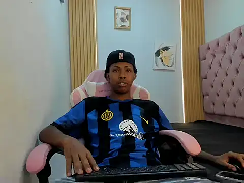 Snapshot of Jax_Maliq chatting on October 10, 1:37 am Jax Maliq online show from October 10, 1:37 am