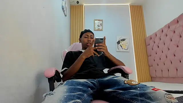 Snapshot of Jax_Maliq chatting on October 11, 2:33 am Jax Maliq online show from October 11, 2:33 am