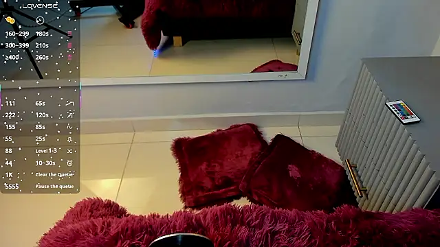 Mia Valentine  online show from January 9, 9:05 pm