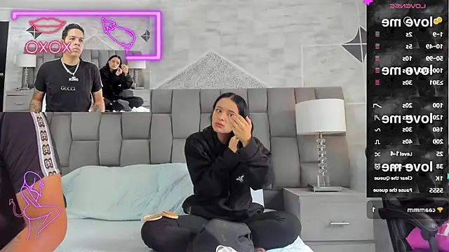 Snapshot of markAndPhilip chatting on October 18, 12:06 pm markAndPhilip online show from October 18, 12:06 pm