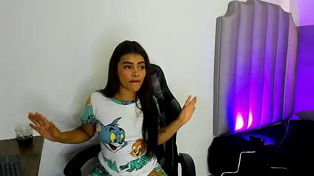 Snapshot of Miaa_Rosse chatting on October 19, 12:39 pm Miaa Rosse online show from October 19, 12:39 pm