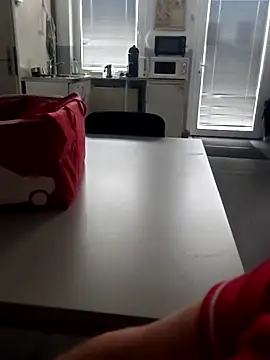 stunning stallion online show from April 4, 6:22 am