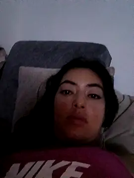 Snapshot of Skarlett_hot_ chatting on March 24, 6:40 am Skarlett hot online show from March 24, 6:40 am