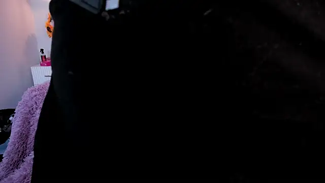 Snapshot of Nina_Ford chatting on April 23, 3:19 am Nina Ford online show from April 23, 3:19 am