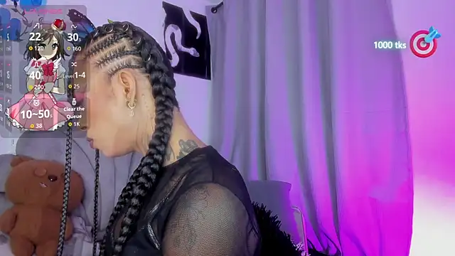 Snapshot of michell_danna chatting on March 28, 10:48 am michell danna online show from March 28, 10:48 am